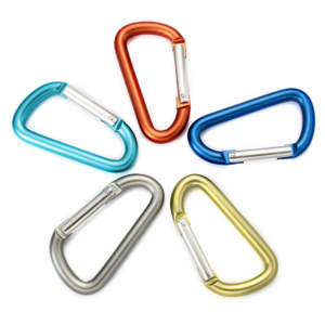 how to use a carabiner