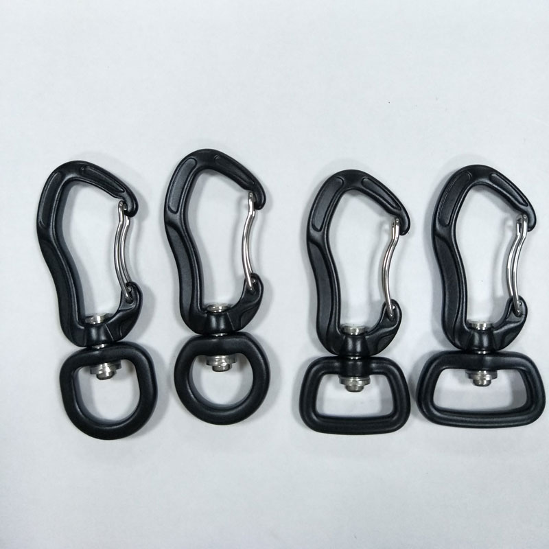black swivel clip hook