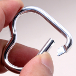 1.65 inch Silver heart-shaped carabiner manufacturers